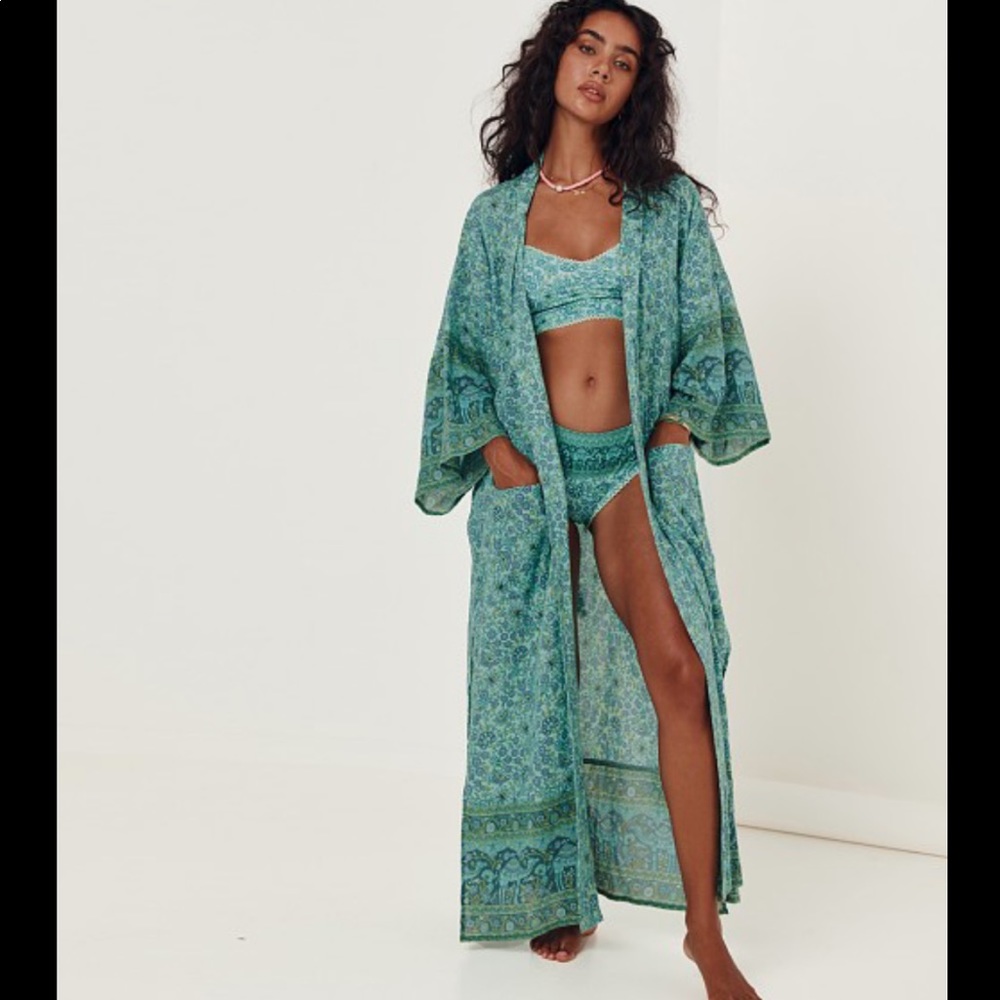 SUNDOWN Kimono